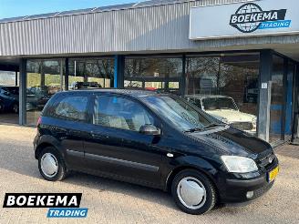 damaged passenger cars Hyundai Getz 1.6i 16V 105PK GLS Airco 2003/1