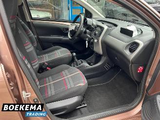 Peugeot 108 1.0 e-VTi Active Airco PDC 5-Deurs picture 22