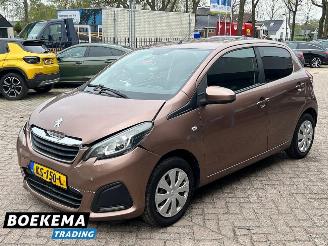Peugeot 108 1.0 e-VTi Active Airco PDC 5-Deurs picture 4