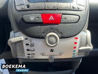 Peugeot 107 1.0-12V XS Airco 5-Drs Elek-pakket picture 22