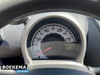 Peugeot 107 1.0-12V XS Airco 5-Drs Elek-pakket picture 19