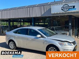 Unfallwagen Ford Mondeo 2.0 TDCi Titanium Navigatie Climate Cruise PDC Trekh. 2011/3