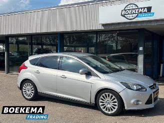 Unfallwagen Ford Focus 1.0 TItanium Ed. Plus Navigatie Cruise PDC 2014/6