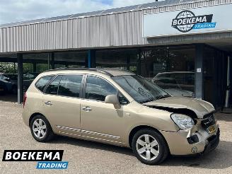 Schadeauto Kia Carens 2.0 CVVT X-ecutive 7p. Aut. Navigatie Climate Cruise 2008/2