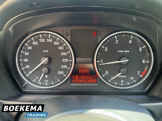 BMW 3-serie 318i High Executive Panorama Stoelverw. Navigatie Climate PDC picture 19