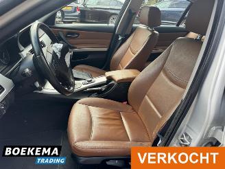 BMW 3-serie 320i Aut. Facelift Navi Leder Clima Cruise Business Line Style picture 15