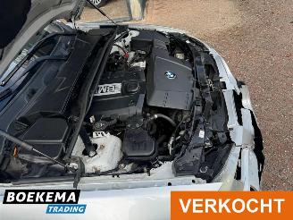 BMW 3-serie 320i Aut. Facelift Navi Leder Clima Cruise Business Line Style picture 12