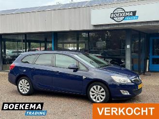 Schadeauto Opel Astra Sports Tourer 1.4 Turbo 140PK Sport Winter Pakket Clima Cruise 2012/8