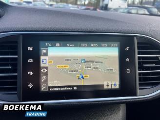 Peugeot 308 SW 1.2 e-THP Première Pano Navi Clima Cruise picture 25