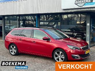 krockskadad bil auto Peugeot 308 SW 1.2 e-THP Première Pano Navi Clima Cruise 2015/1