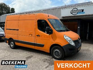skadebil bedrijf Renault Master T35 2.3 dCi 145PK L2-H2 Energy Airco Cruise Schuifdeur 2017/9