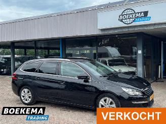 damaged passenger cars Peugeot 308 SW 1.6 HDI Executive Panorama Navi Climate Cruise PDC Trekhaak 2014/10
