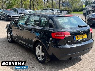 Audi A3 Sportback 1.6 Ambition Airco Cruise Stoelverwarming picture 3