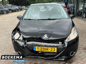Peugeot 208 1.2 e-VTi Envy Aut Navi Clima Cruise PDC picture 5