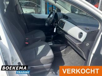 Toyota Yaris 1.5 Full Hybrid Aspiration Climate Cruise Navi Camera picture 23