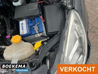Opel Corsa 1.2 16V Automaat Navi Climate Cruise picture 12