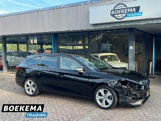 damaged passenger cars Seat Leon 1.5 TSI FR Intense Led Virutal Navi Cruise Camera PDC 2021/4