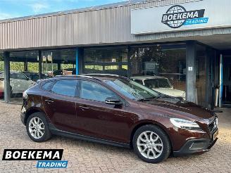 Unfallwagen Volvo V-40 Cross Country 2.0 T3 Nordic+ Led Navi Climate Cruise Stoelverw. 2017/5