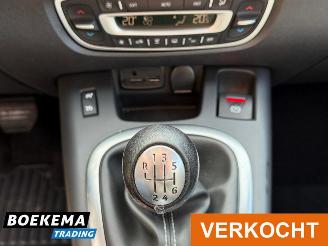 Renault Scenic 1.2 TCe 131PK Limited Navigatie Climate 6-Hand picture 23