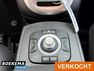 Renault Scenic 1.2 TCe 131PK Limited Navigatie Climate 6-Hand picture 24