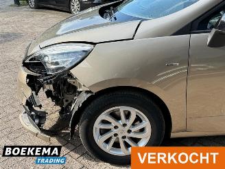 Renault Scenic 1.2 TCe 131PK Limited Navigatie Climate 6-Hand picture 7