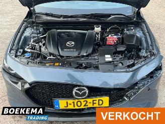 Mazda 3 2.0 e-SkyActiv-G M Hybrid Virtual Keyless Bose Navi picture 10