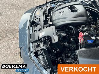 Mazda 3 2.0 e-SkyActiv-G M Hybrid Virtual Keyless Bose Navi picture 13