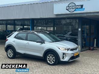Schadeauto Kia Stonic 1.0 T-GDi MHEV Dynamic Automaat Navigatie Camera 2022/12