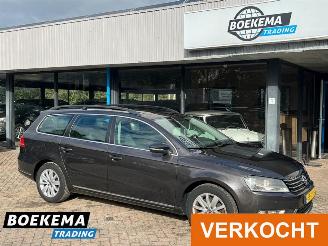 Schadeauto Volkswagen Passat Variant 1.4 TSI Comfortline Aut Pano Climate Cruise PDC 2011/7