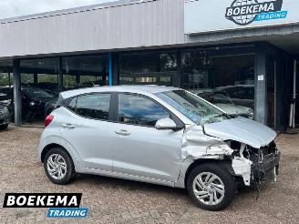 krockskadad bil auto Hyundai I-10 1.0 Comfort Automaat Climate Cruise 2022/10