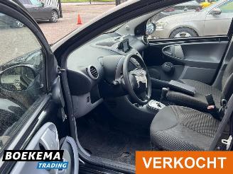 Toyota Aygo 1.0-12V Navigator Automaat Airco 5-Deurs picture 15