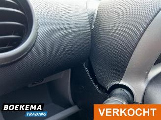 Toyota Aygo 1.0-12V Navigator Automaat Airco 5-Deurs picture 25