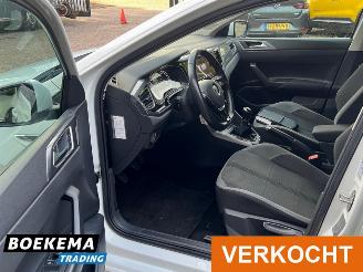 Volkswagen Polo 1.0 TSI Highline R-Line LED Stoelverw. Navi Climate Cruise picture 14