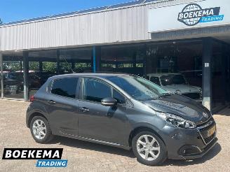 Unfallwagen Peugeot 208 1.2 PureTech Allure Navigatie Airco Cruise PDC 2016/2