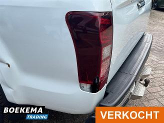 Isuzu D-Max 1.9 Extended Cab X-Country Automaat 4X4 3500KG Trekgewicht picture 16
