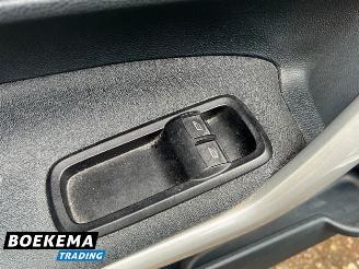 Ford Fiesta 1.6 TDCi Titanium Xenon Climate Cruise PDC picture 14