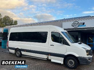 krockskadad bil bedrijf Volkswagen Crafter 35 2.0 TDI L3H2 9-Pers Rolstoellift Airco Cruise 2011/10