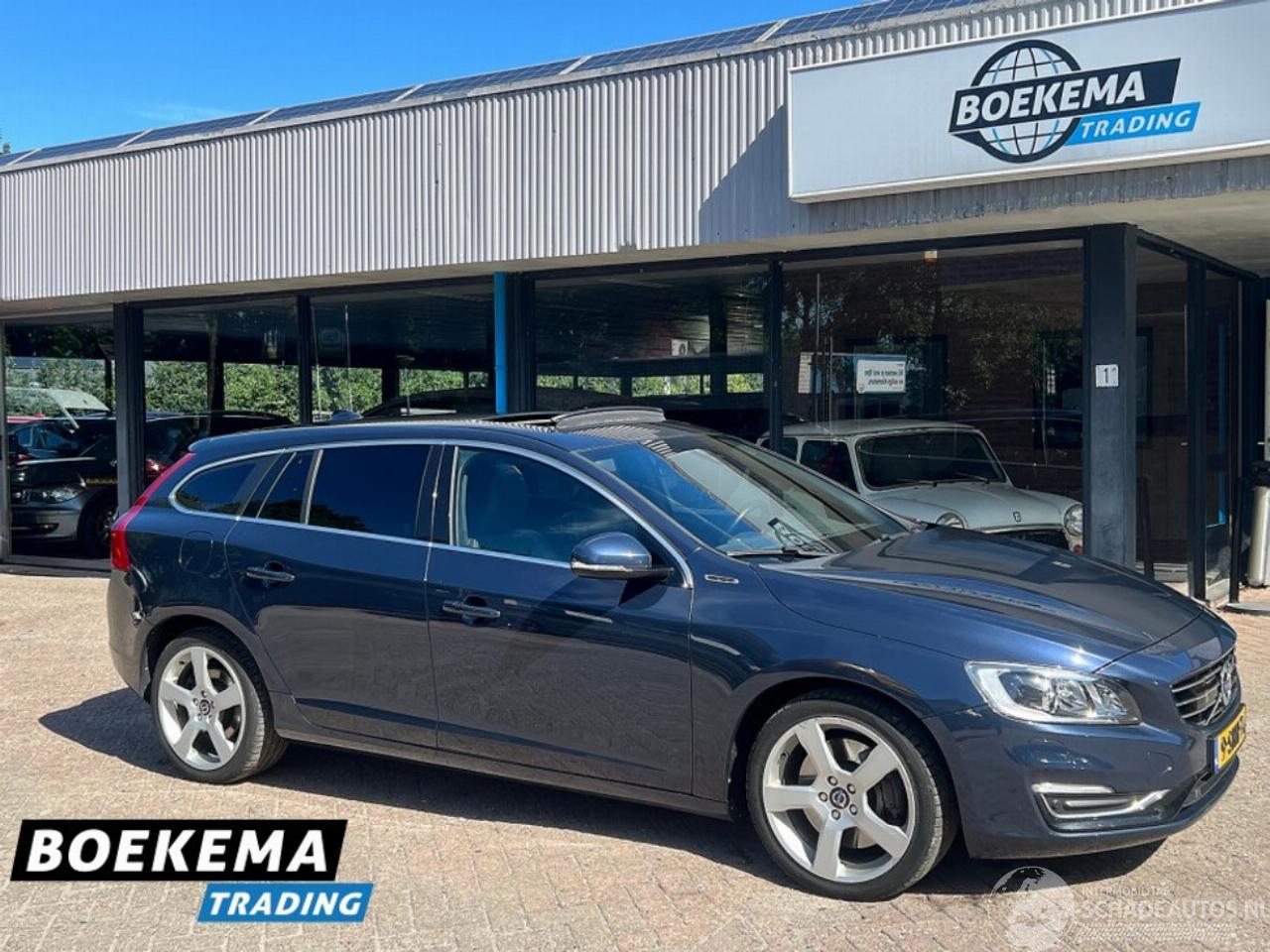 Volvo V-60 2.4 D6 AWD Plug-In Hybrid Summum Open dak Navi Xenon