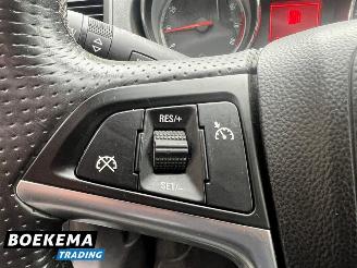 Opel Insignia 2.0 T Sport 4x4 250PK Aut Navi Climate Stoelver. picture 20