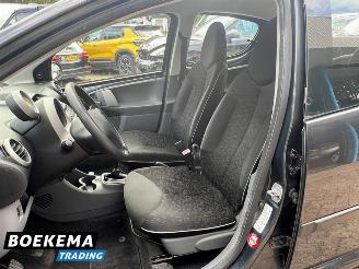 Peugeot 107 1.0-12V XS Airco 5-Deurs picture 11