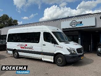 krockskadad bil bedrijf Mercedes Sprinter 313 2.2 CDI 432 9-Persoons Rolstoellift Airco 6-Hand Euro6 2015/2