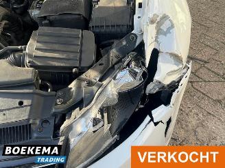 Volkswagen Golf 1.4 TSI 122PK Highline Automaat Navi Cruise Climate trekh. picture 9