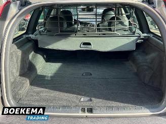 Volvo Xc-70 2.4 T Comfort Line 200 PK Leder Airco Cruise Trekh. picture 19