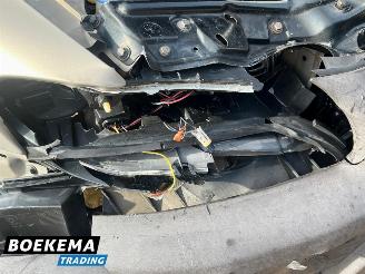 Volvo Xc-70 2.4 T Comfort Line 200 PK Leder Airco Cruise Trekh. picture 13