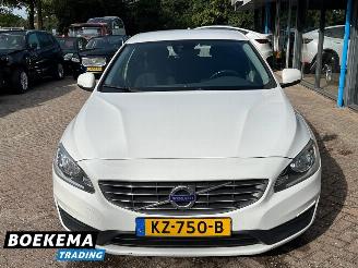 Volvo V-60 2.4 D5 Twin Engine AWD Plug in Hybrid Navi Climate Cruise picture 5