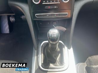 Renault Mégane 1.3 TCe 140PK Limited LED Keyless Navigatie Climate Cruise picture 25