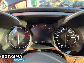 Alfa Romeo Giulia 2.0 T AWD Veloce 280PK Aut Leer Navi Stuur/Stoelverw. Cruise PDC picture 24