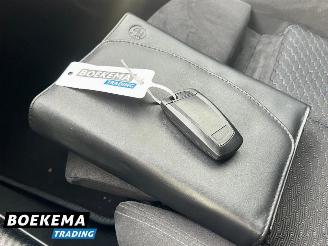 BMW 1-serie 118i 136PK Executive Aut Led Navi Cruise Airco PDC picture 28