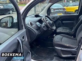 Renault Kangoo 1.5 DCI Comfort Navigatie Airco Cruise PDC Trekhaak Schuifdeur picture 13