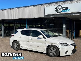 skadebil auto Lexus Ct 200h 25th Edition Keyless Navi Camera Climate PDC 2015/12